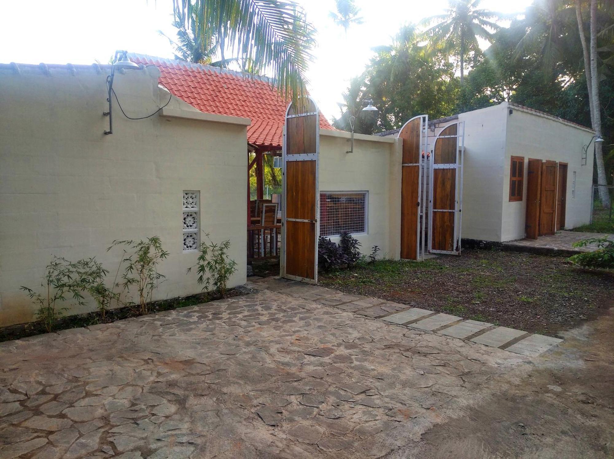 Wooden Kemiren Homestay Banyuwangi Banyuwangi  Exterior photo